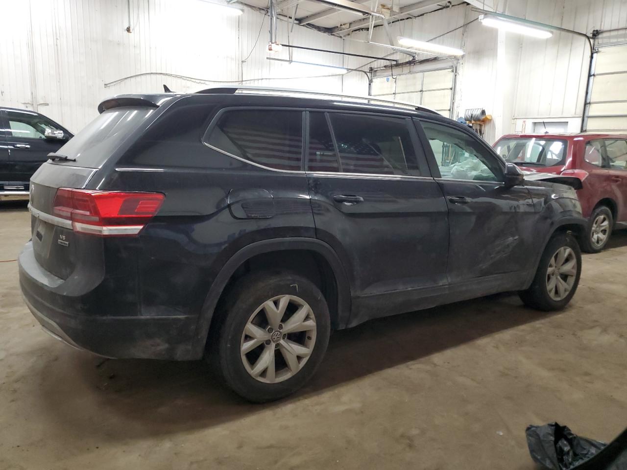 2018 Volkswagen Atlas - Image 3