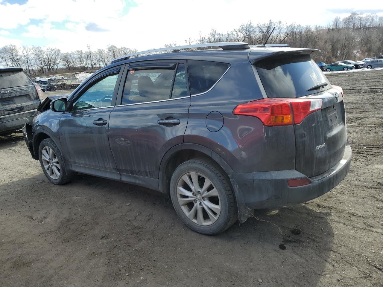 2015 Toyota RAV 4 - Image 2