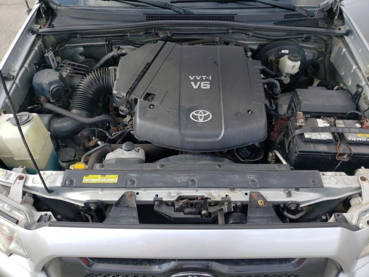 2013 Toyota Tacoma - Image 13