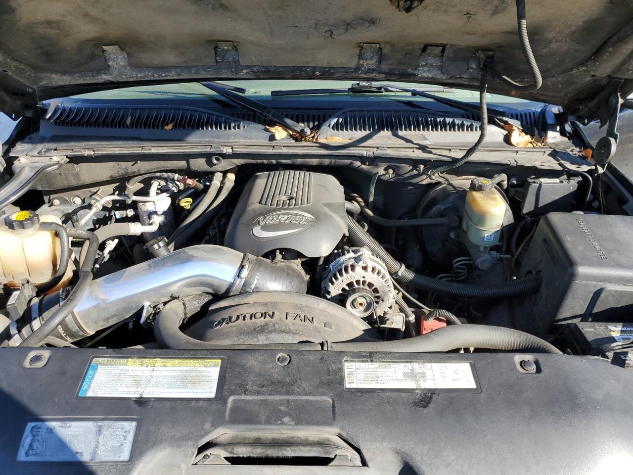 2001 Chevrolet Tahoe - Image 13