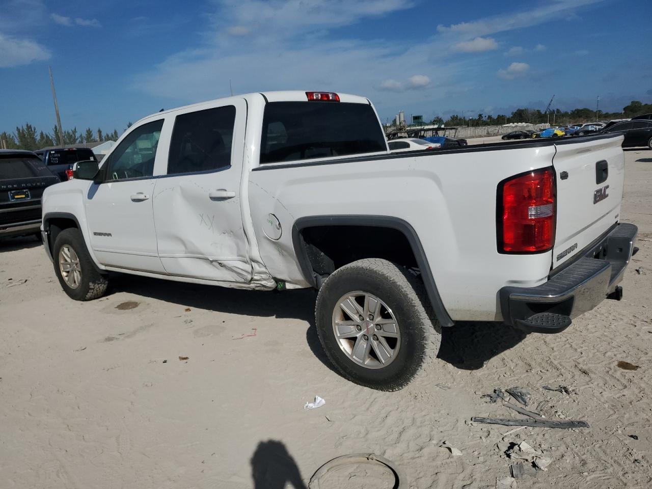 2018 GMC Sierra - Image 2