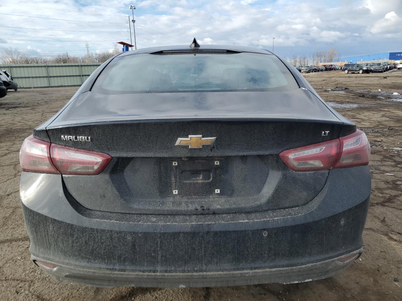 2019 Chevrolet Malibu - Image 6