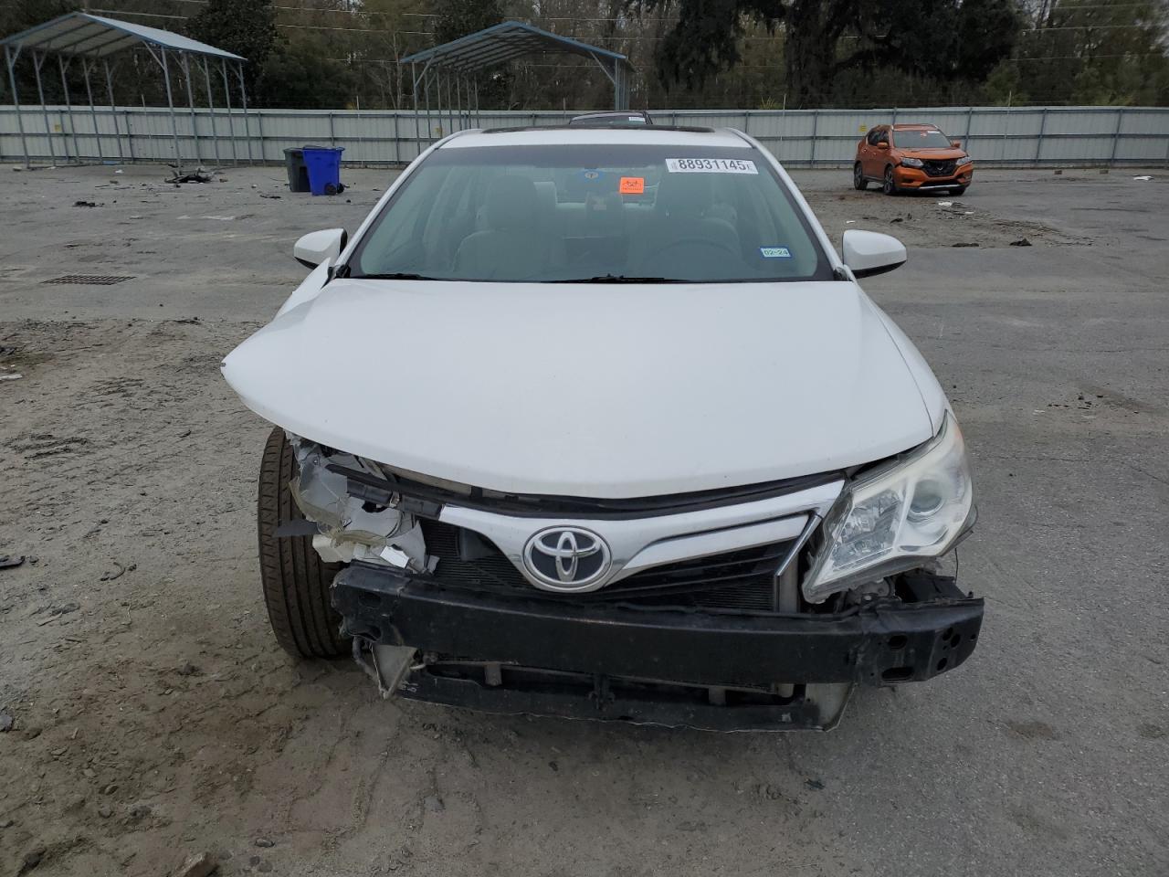 2014 Toyota Camry - Image 5
