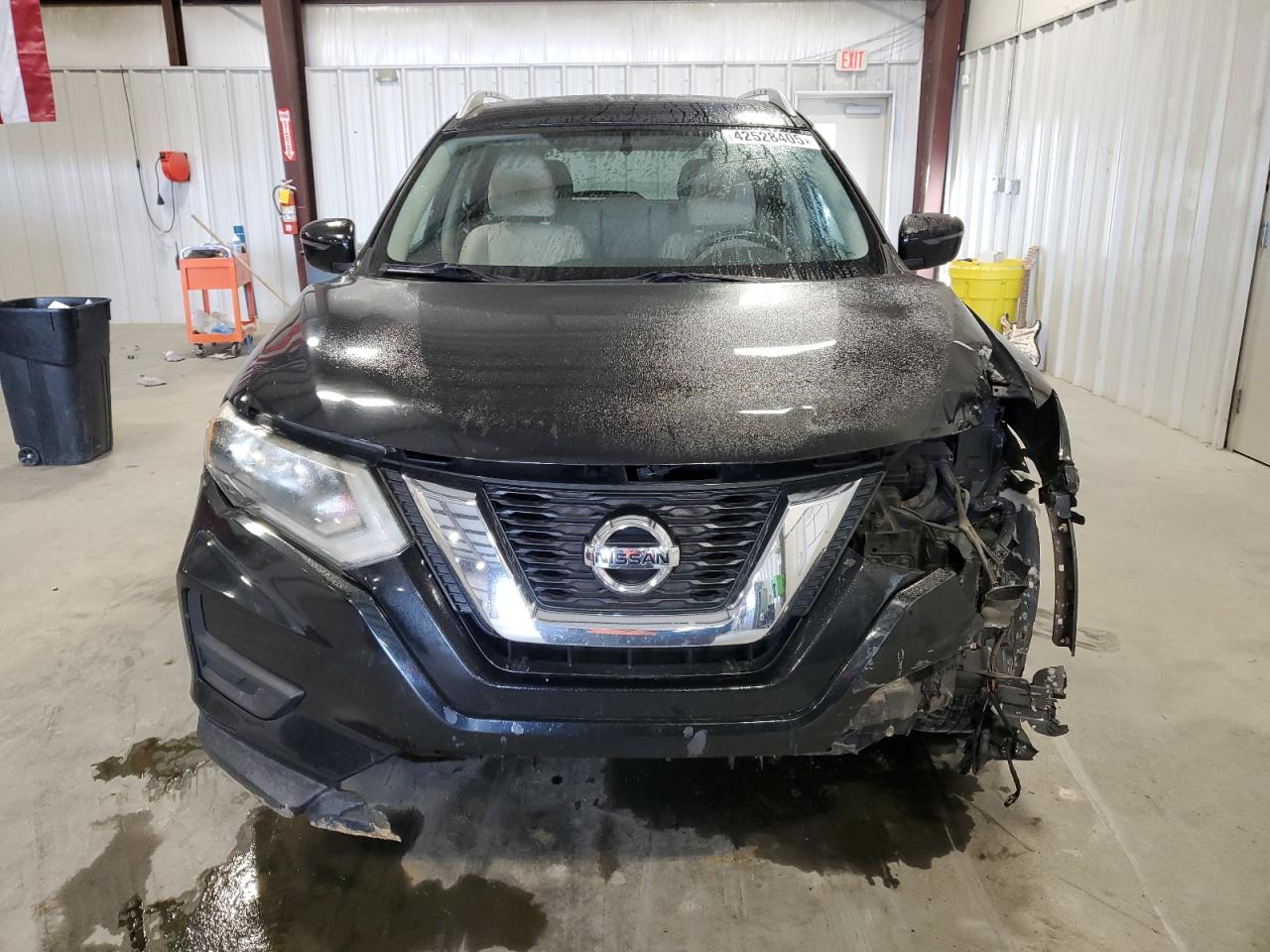 2017 Nissan Rogue - Image 5