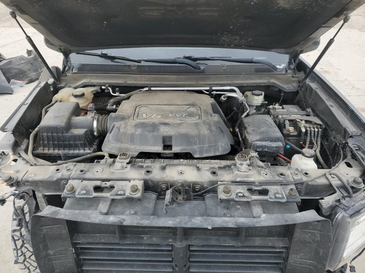 2016 GMC Canyon - Image 11