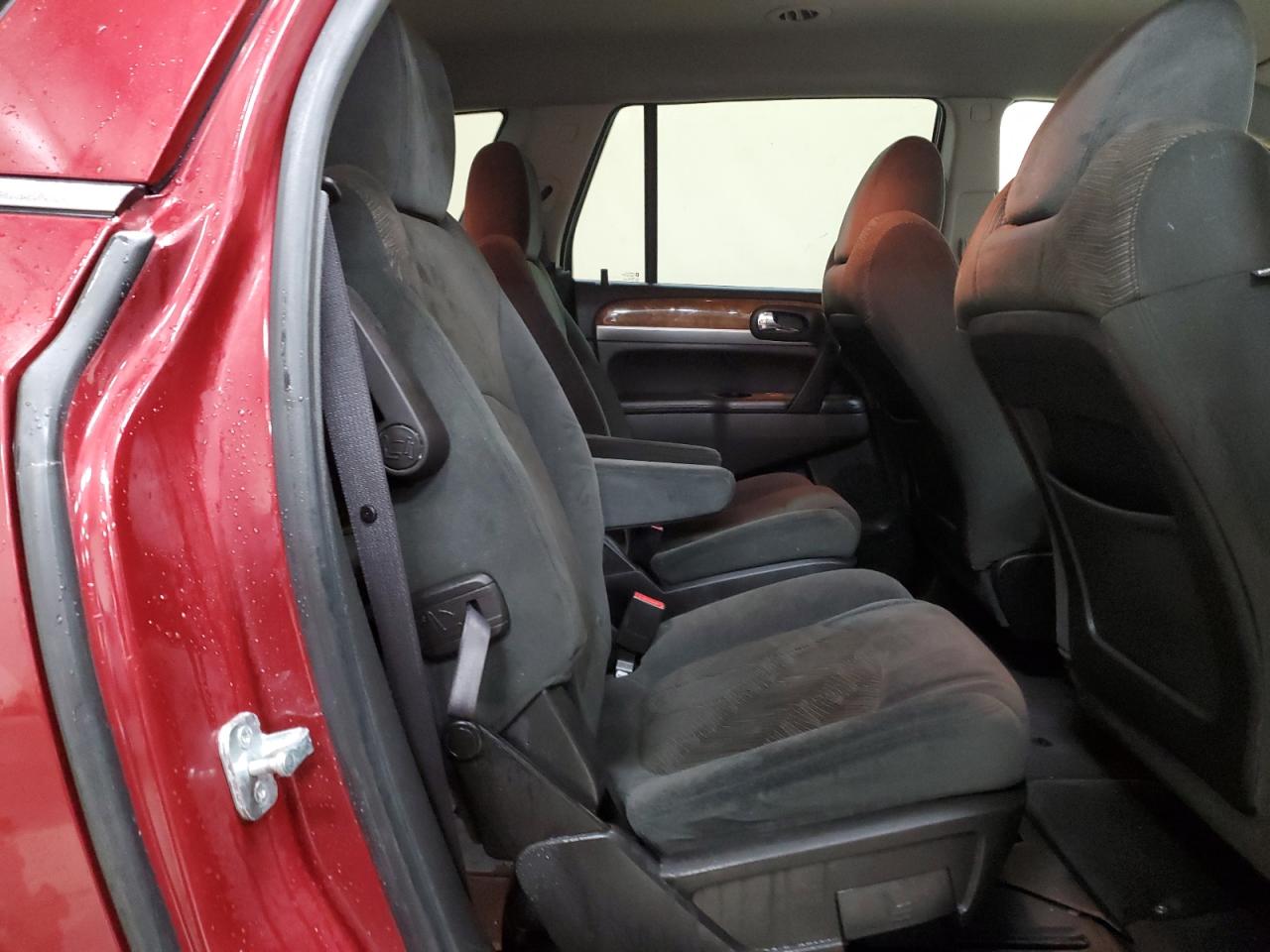 2011 Buick Enclave - Image 11