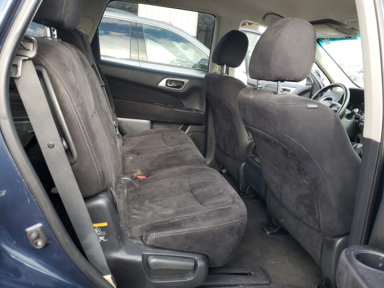 2015 Nissan Pathfinder - Image 11