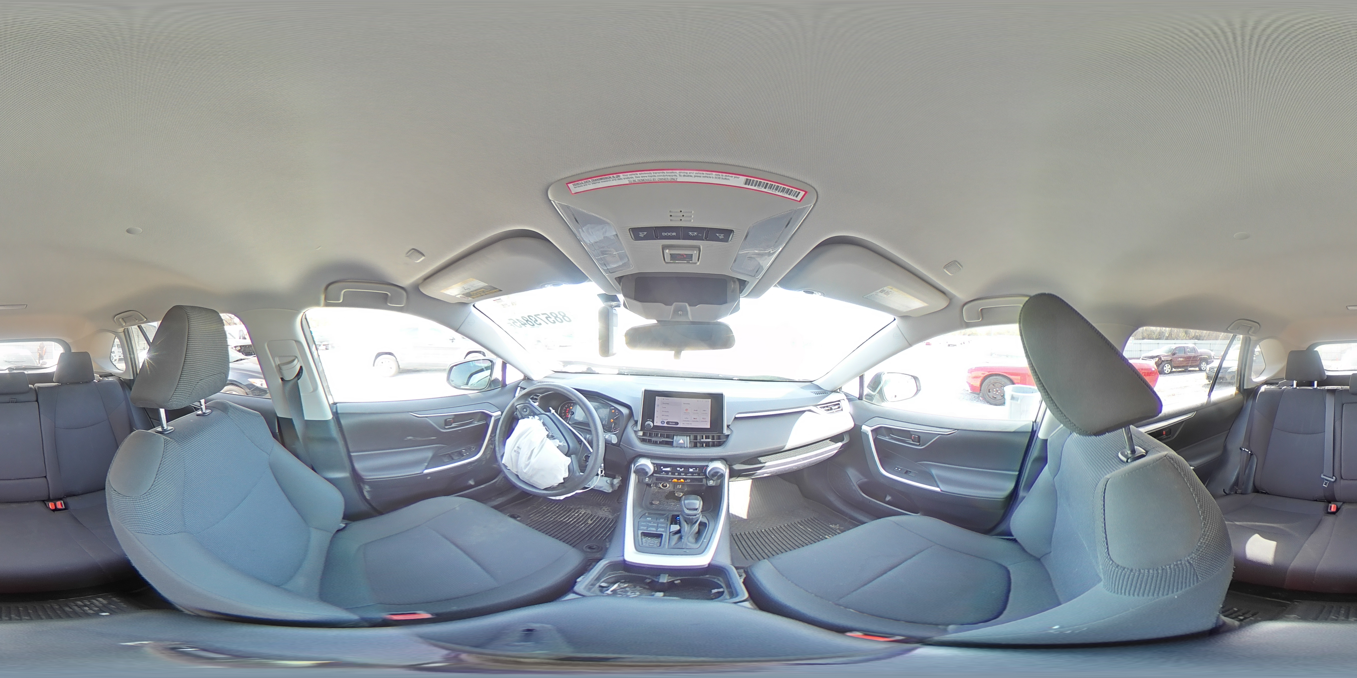 2023 Toyota RAV 4 - Image 13