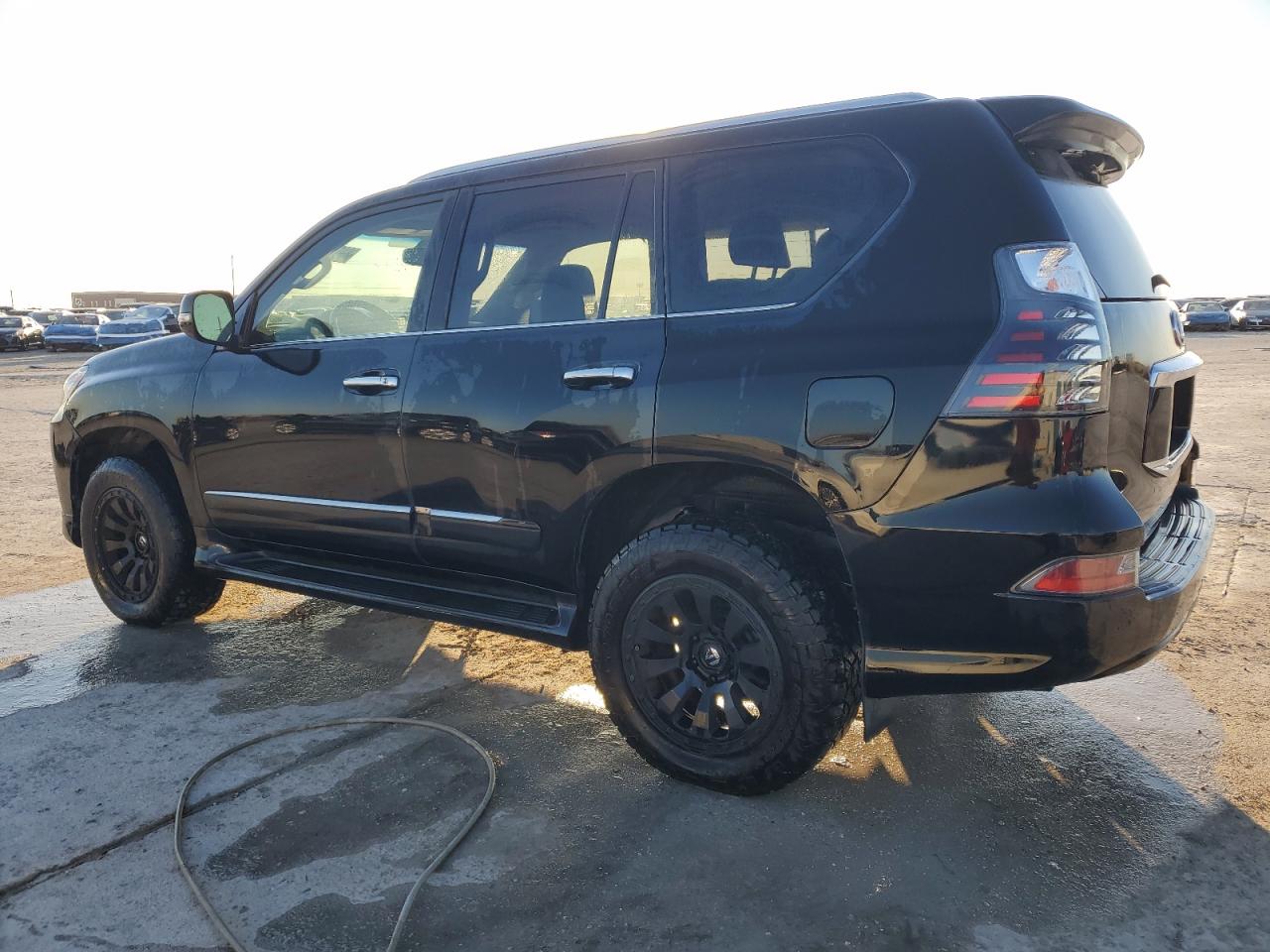 2017 Lexus GX - Image 2