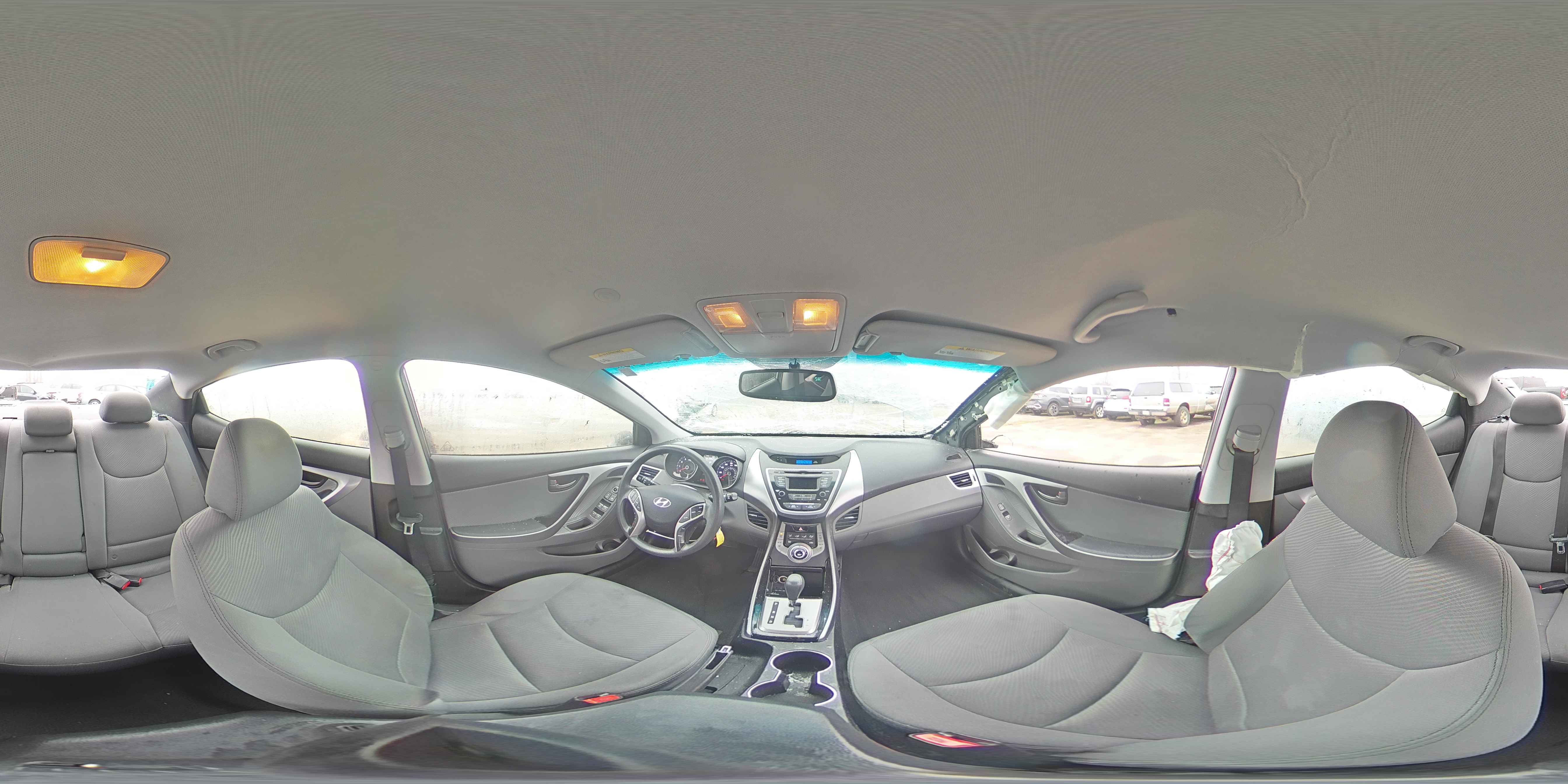2013 Hyundai Elantra - Image 12