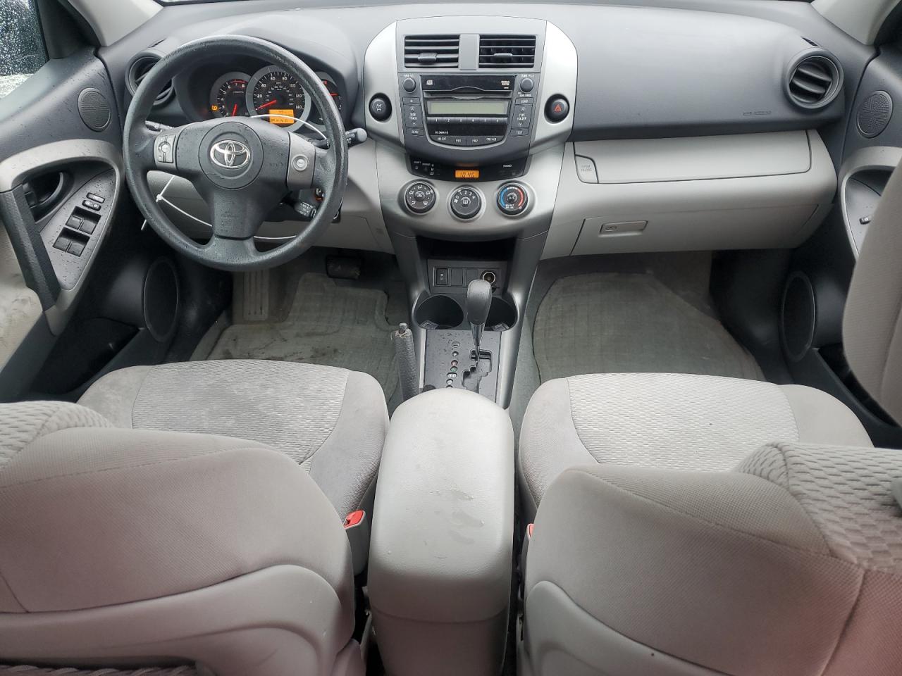 2011 Toyota RAV 4 - Image 8