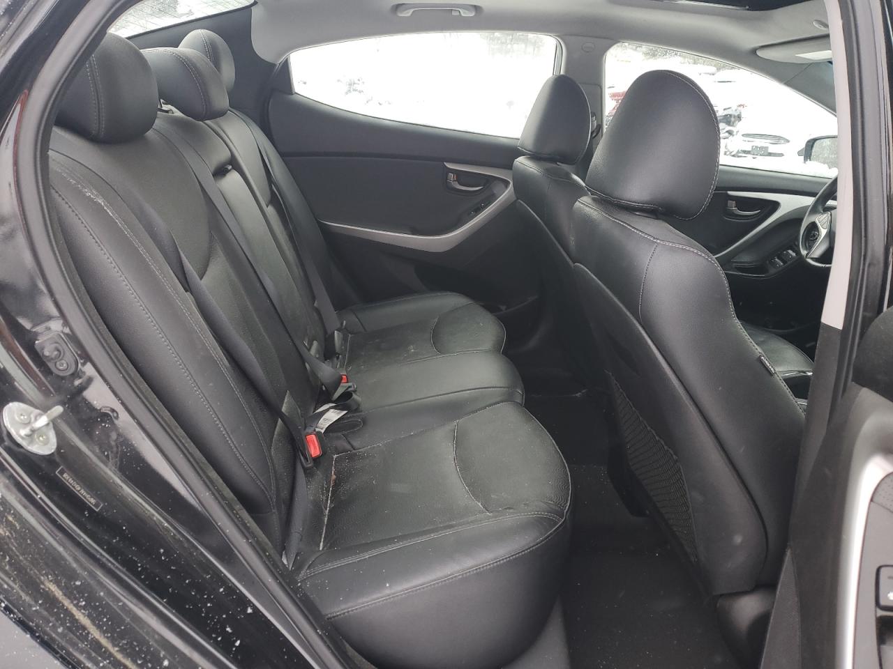 2013 Hyundai Elantra - Image 10