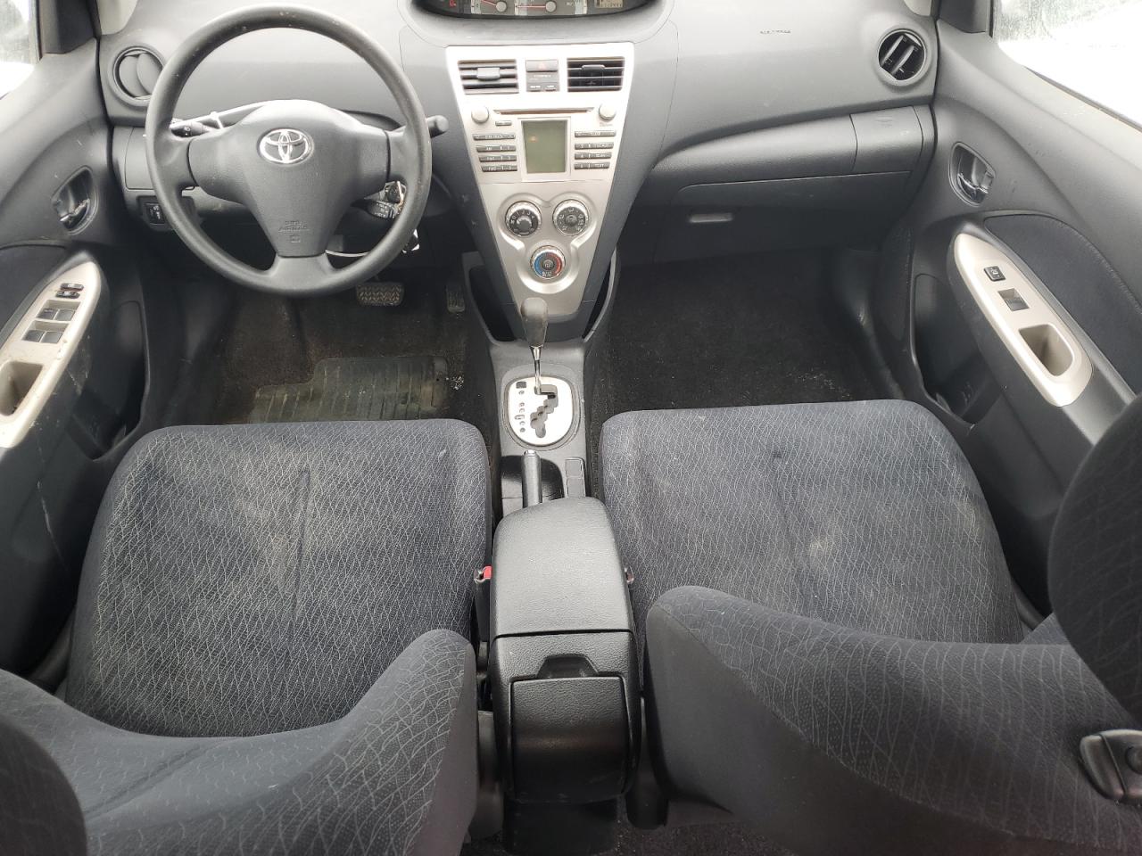 2008 Toyota Yaris - Image 8