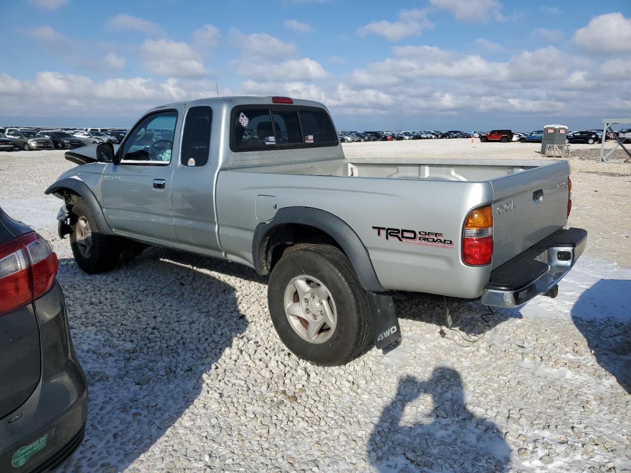 2003 Toyota Tacoma - Image 2