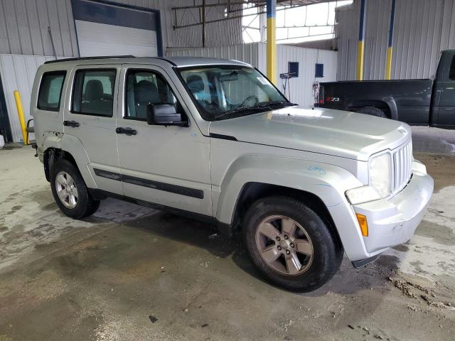  JEEP LIBERTY 2012 Srebrny