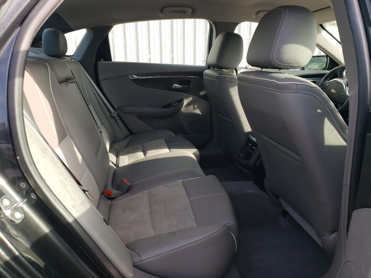 2015 Chevrolet Impala - Image 10