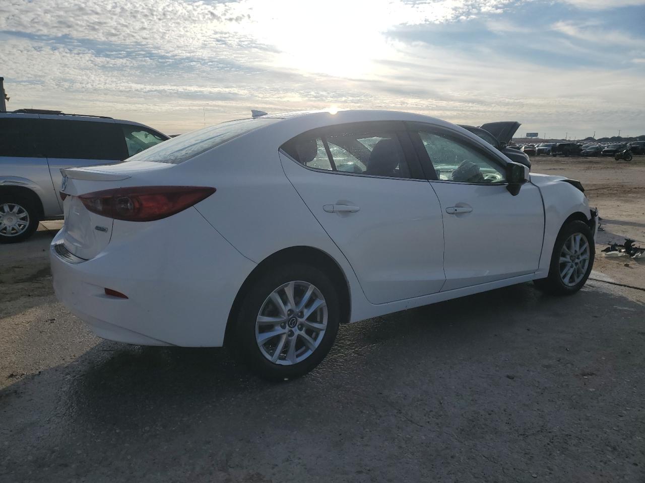 2015 Mazda 3 - Image 3