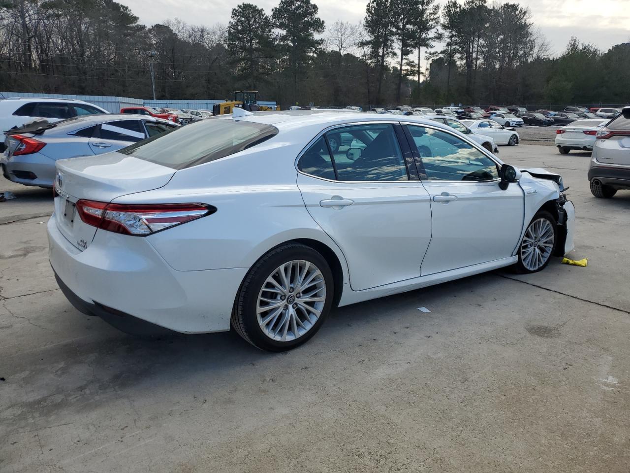 2019 Toyota Camry - Image 3