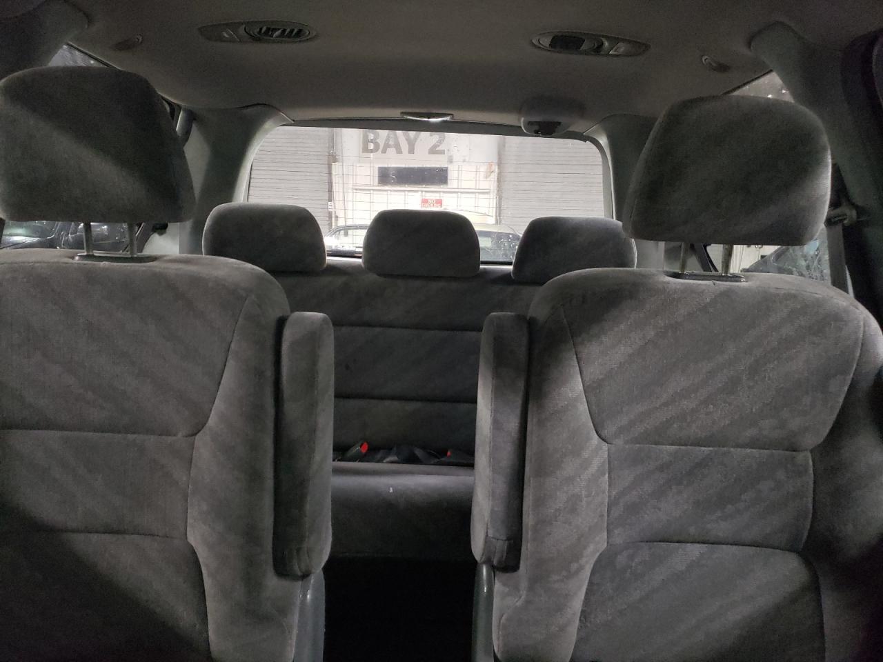 2003 Honda Odyssey - Image 10