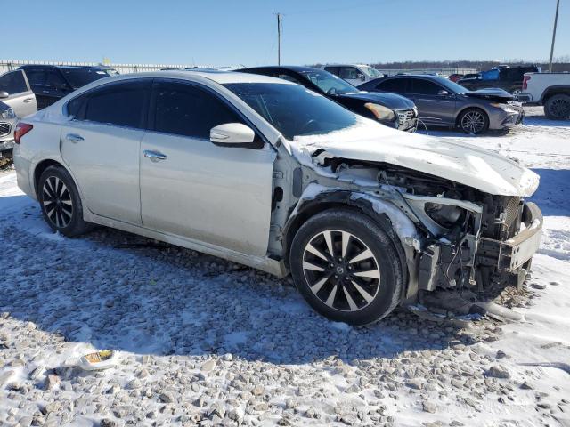  NISSAN ALTIMA 2018 Biały