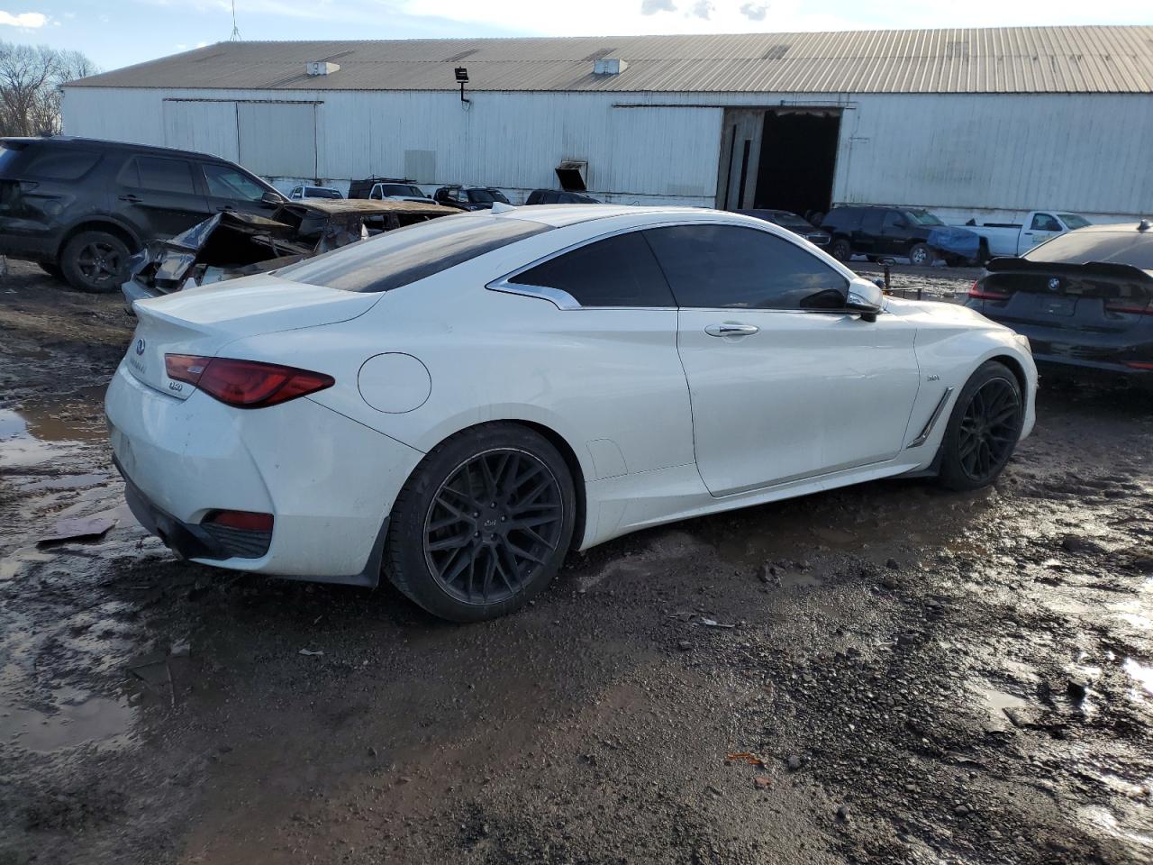 2017 Infiniti Q60 - Image 3