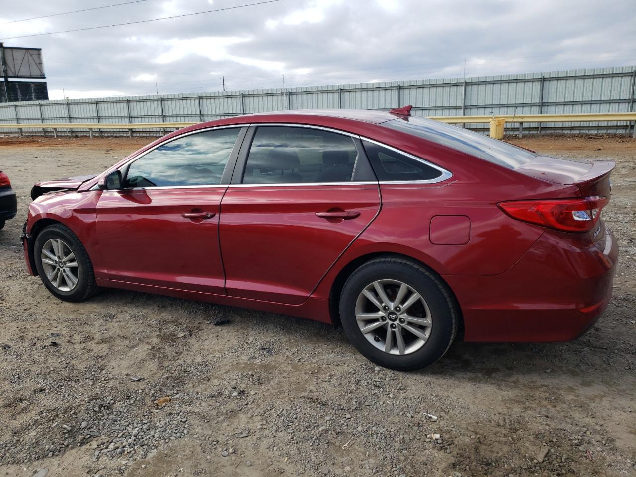 2015 Hyundai Sonata - Image 2