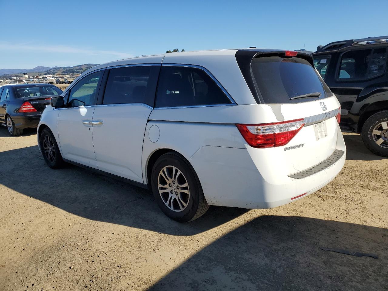 2012 Honda Odyssey - Image 2