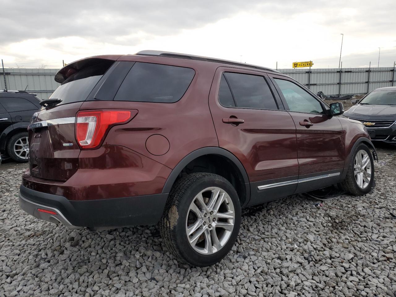 2016 Ford Explorer - Image 3
