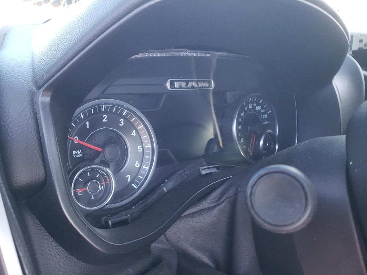 2021 RAM 1500 - Image 9