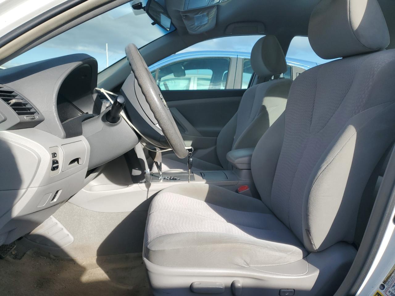 2010 Toyota Camry - Image 7