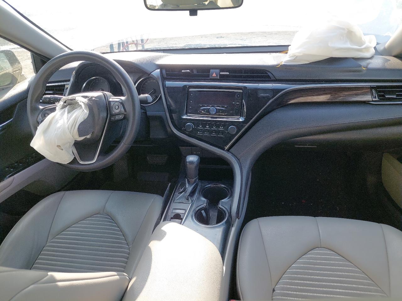 JTNBF9HK0J3007656 - 2018 Toyota Camry - #41358395