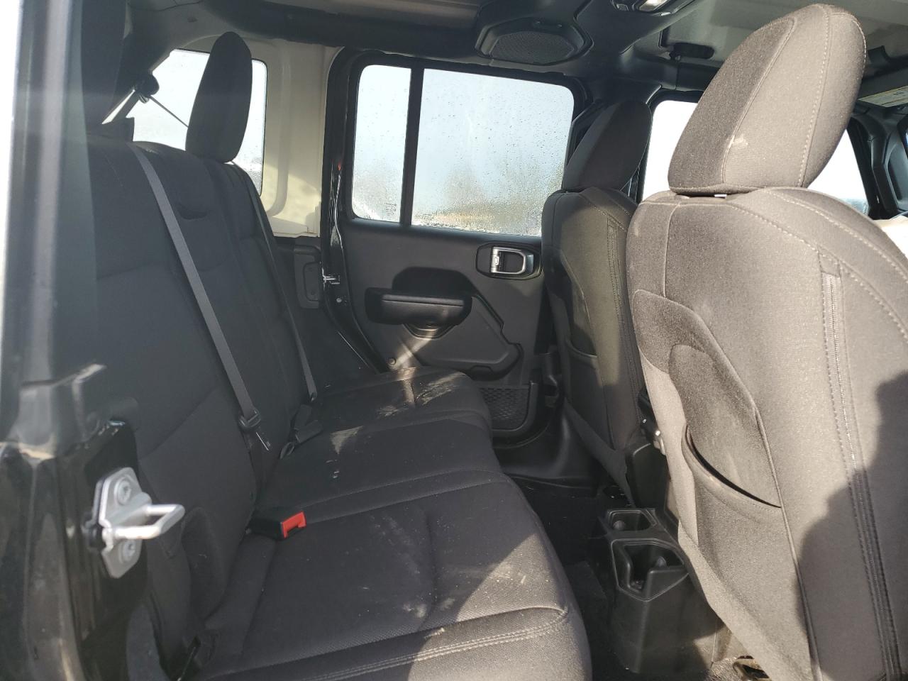 2018 Jeep Wrangler - Image 12