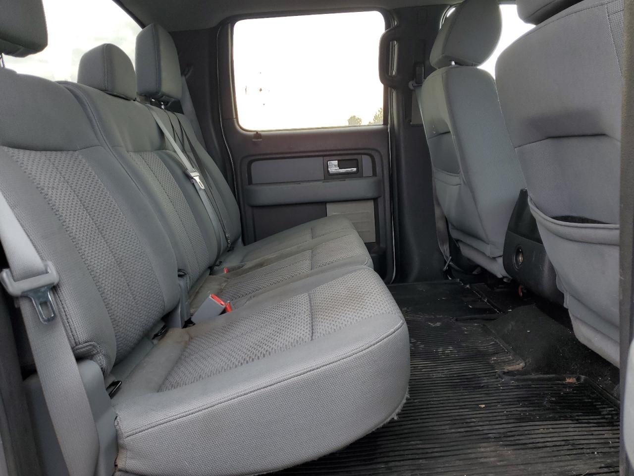 2013 Ford F-150 - Image 10