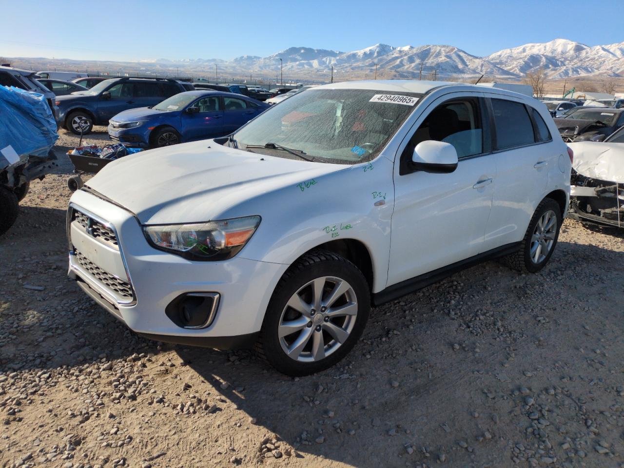 2015 Mitsubishi Outlander - Image 1