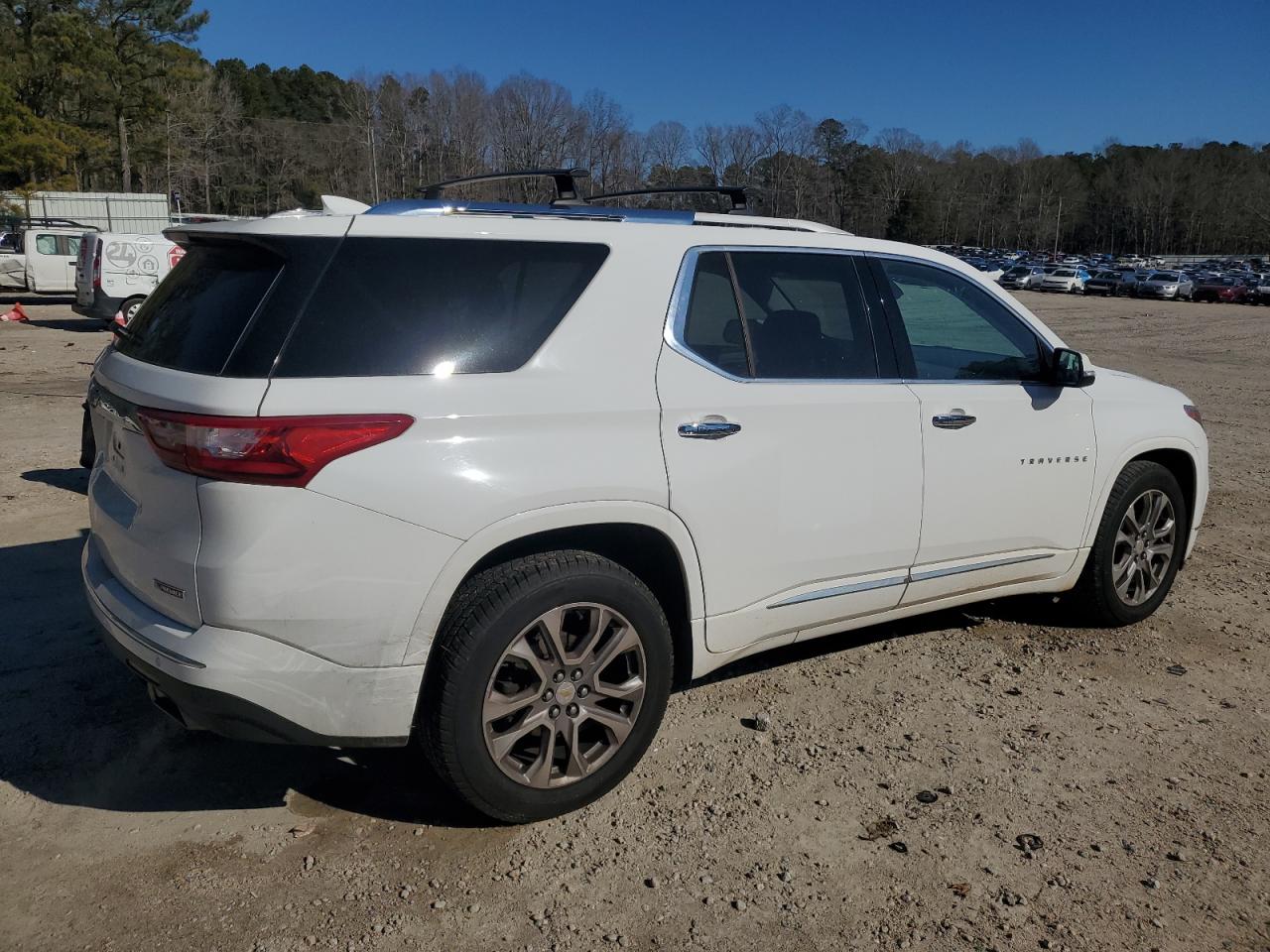 2018 Chevrolet Traverse - Image 3