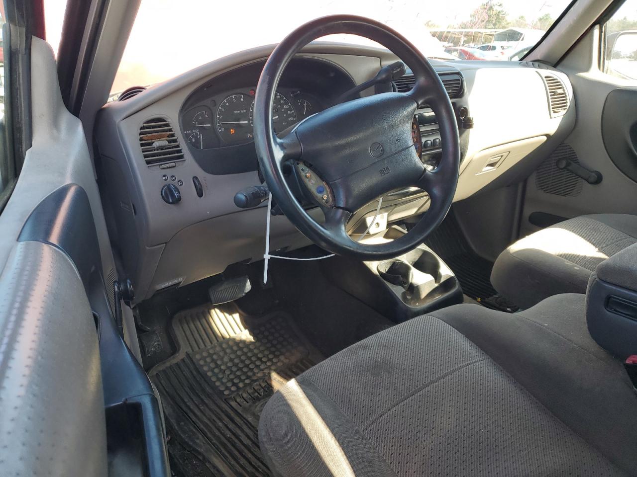 1999 Mazda B-series - Image 8