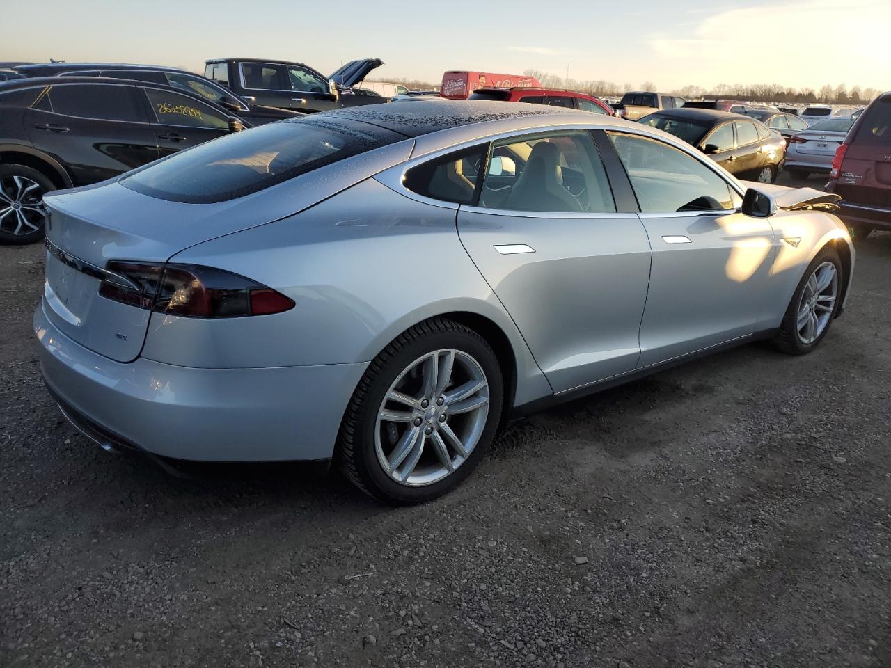 VIN 5YJSA1H16EFP32411 2014 TESLA MODEL S no.3