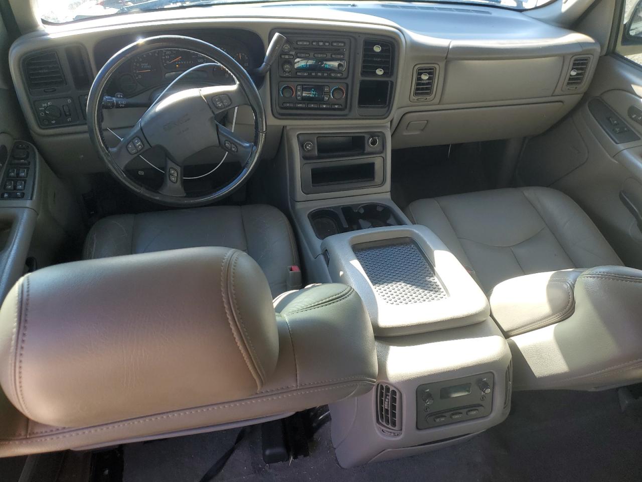 2006 GMC Sierra - Image 8