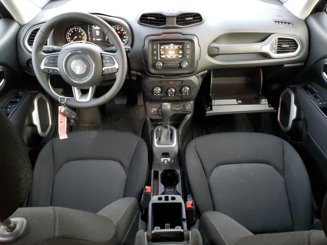 2019 Jeep Renegade - Image 8