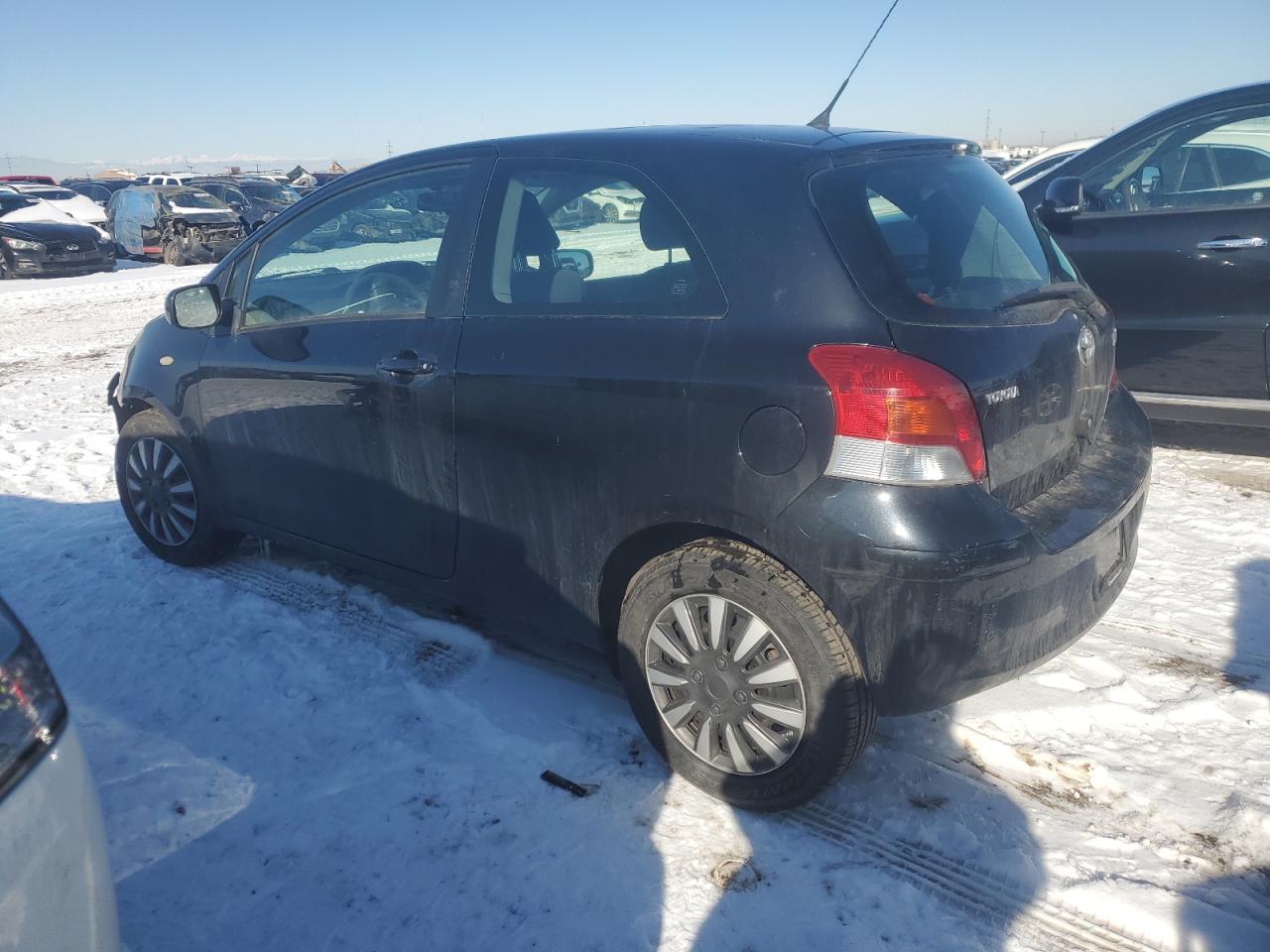 2011 Toyota Yaris - Image 2