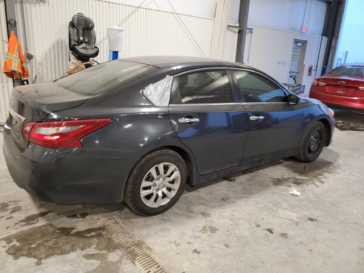 2018 Nissan Altima - Image 3