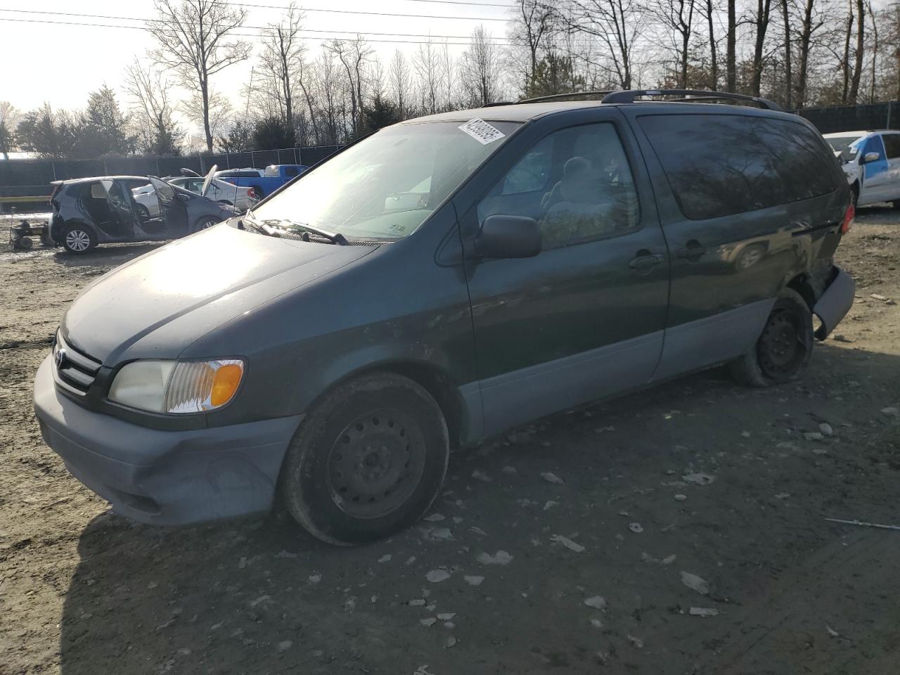2003 Toyota Sienna - Image 1