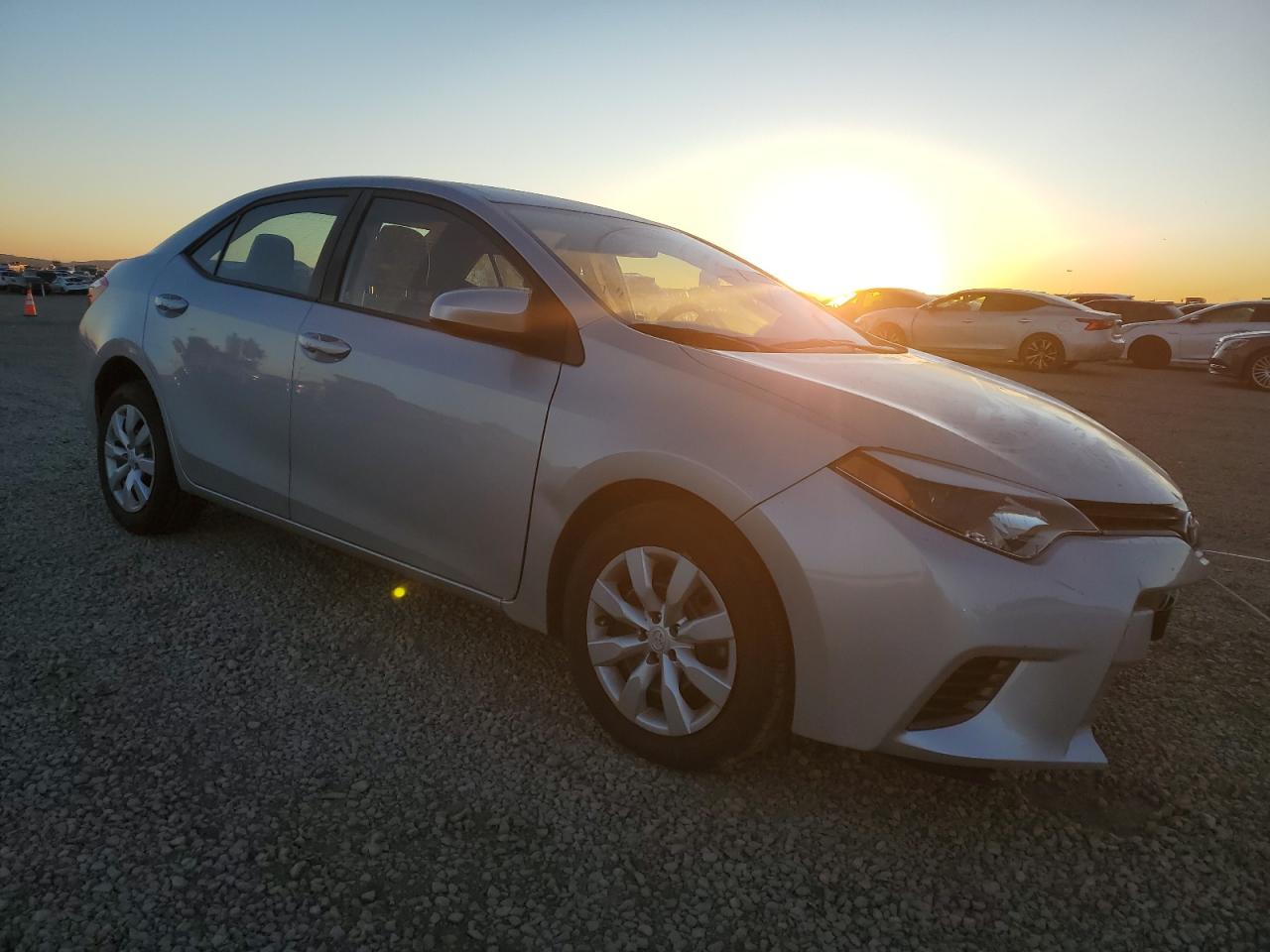 VIN 5YFBURHE8FP221619 2015 TOYOTA COROLLA no.4