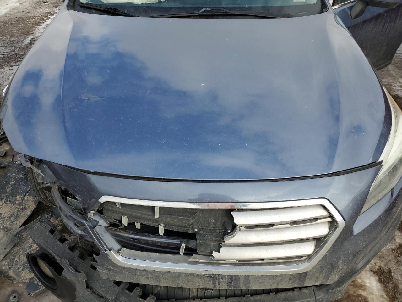 2015 Subaru Outback - Image 12