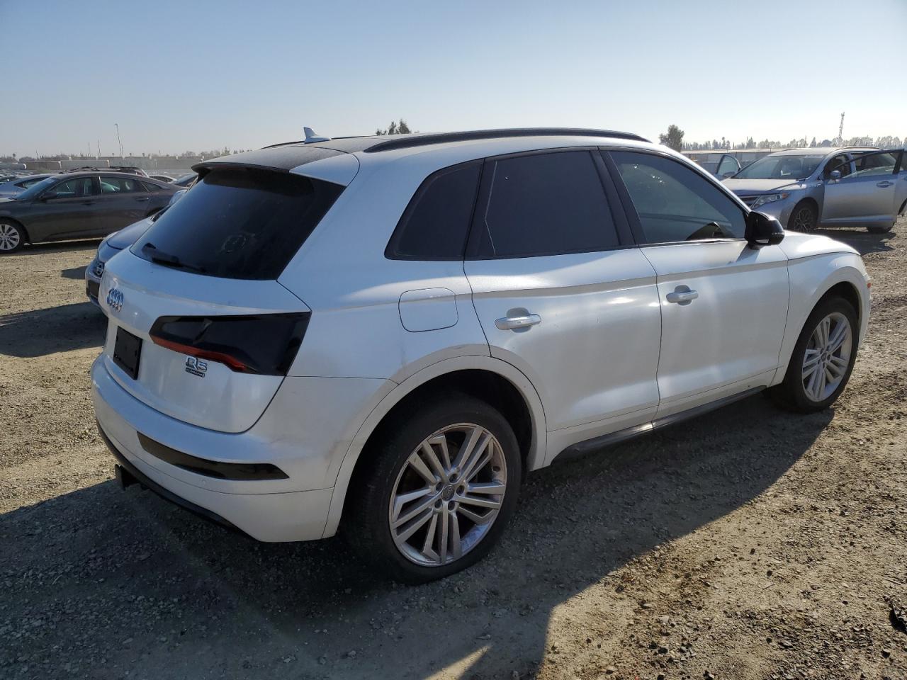 VIN WA1BNAFY1J2148056 2018 AUDI Q5 no.3