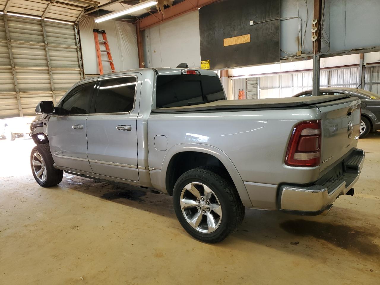 2019 RAM 1500 - Image 2
