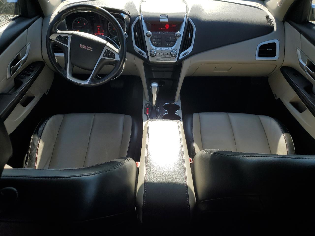 2010 GMC Terrain - Image 8