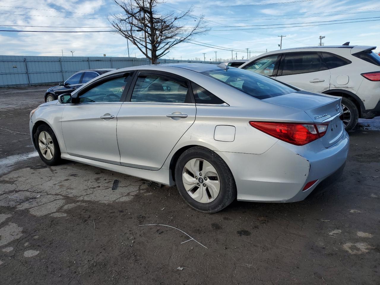2014 Hyundai Sonata - Image 2