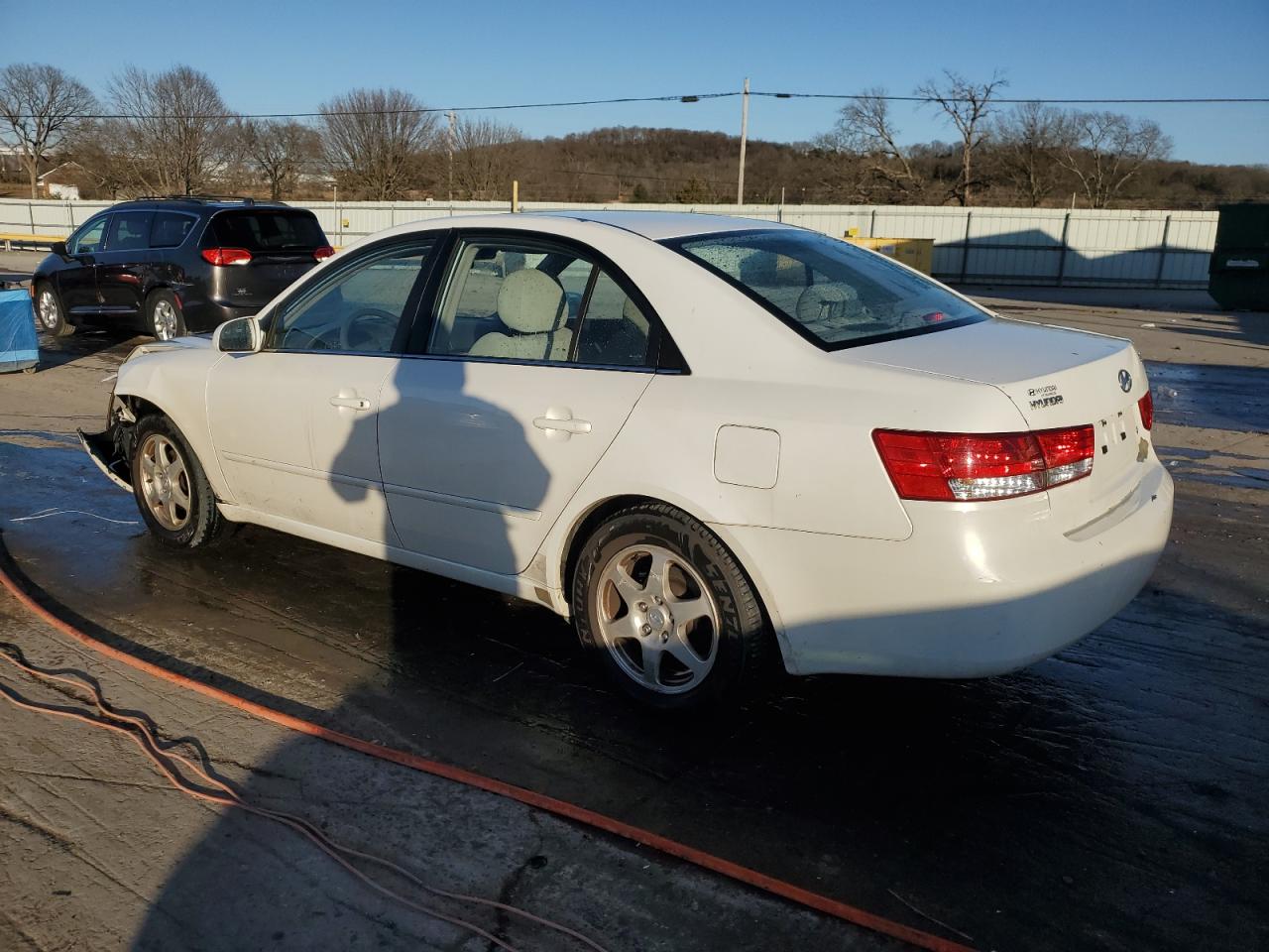 2006 Hyundai Sonata - Image 2