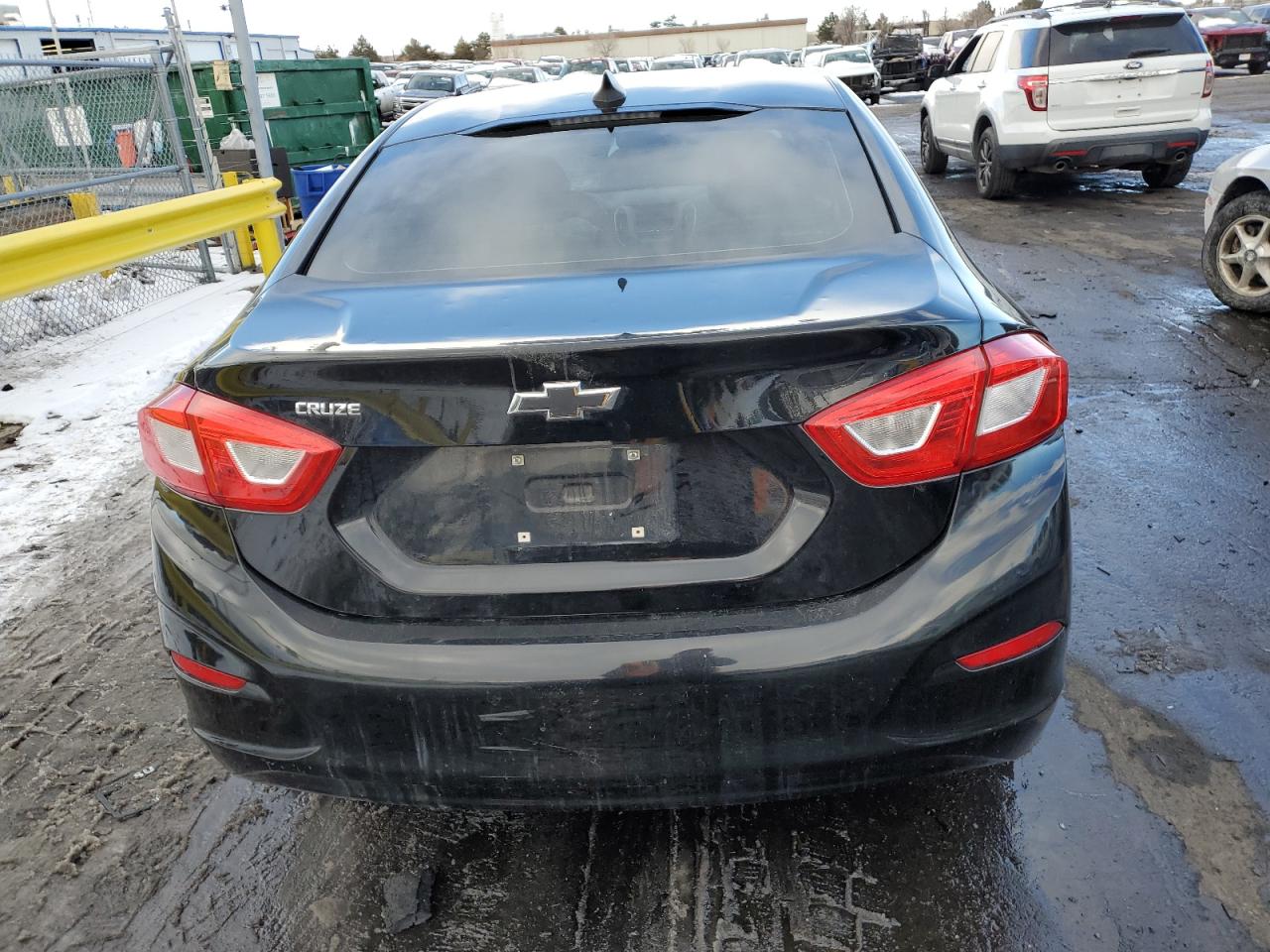 2017 Chevrolet Cruze - Image 6